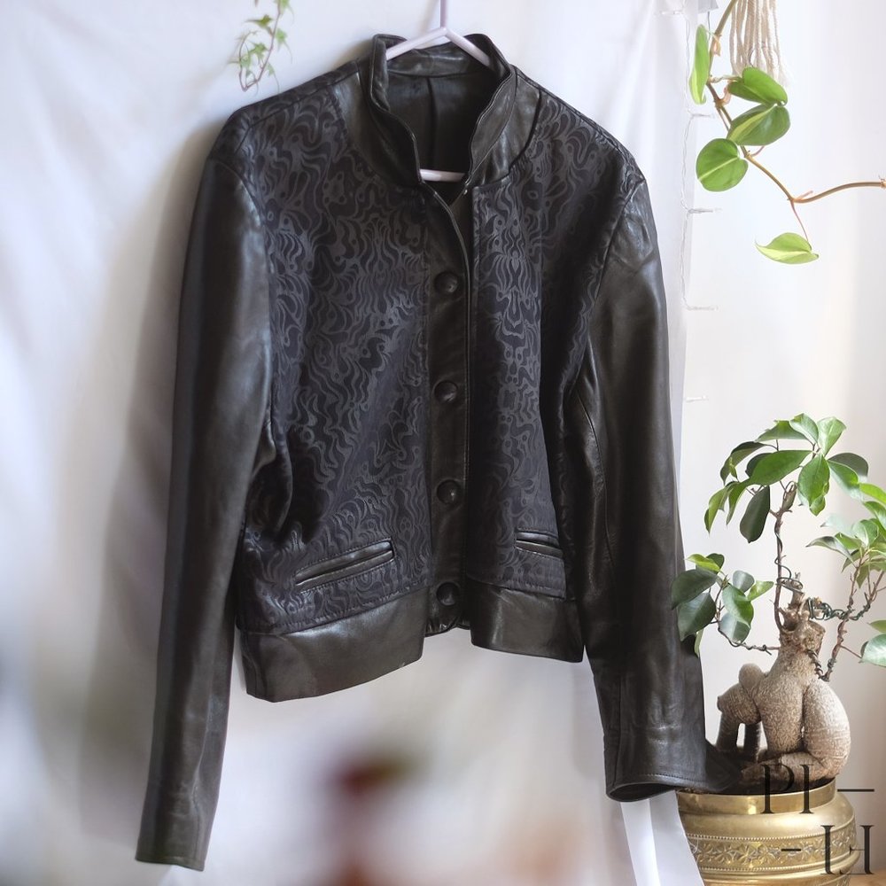 Amazing leather jacket with pattern see dimensions